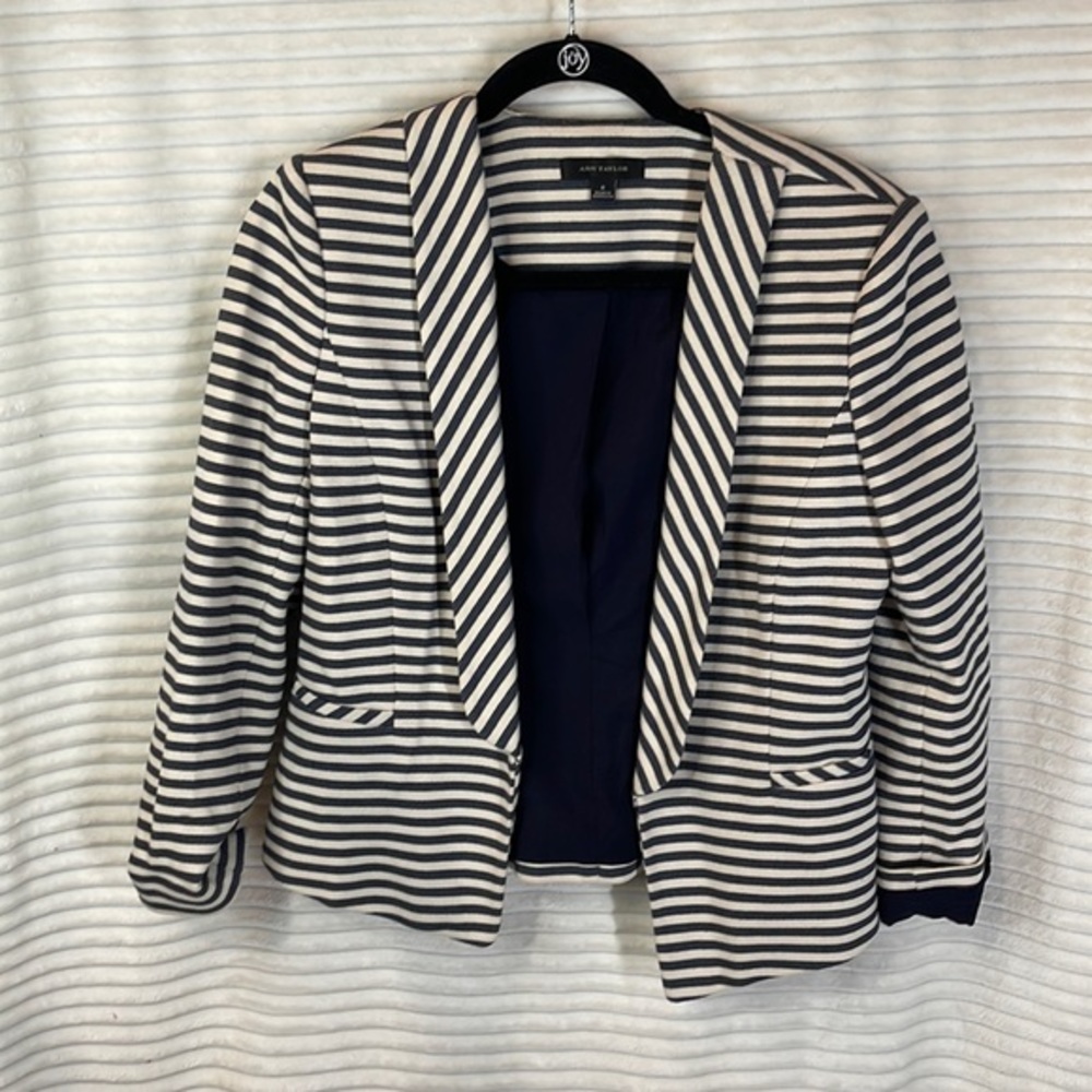 ANN TAYLOR STRIPED BLAZER